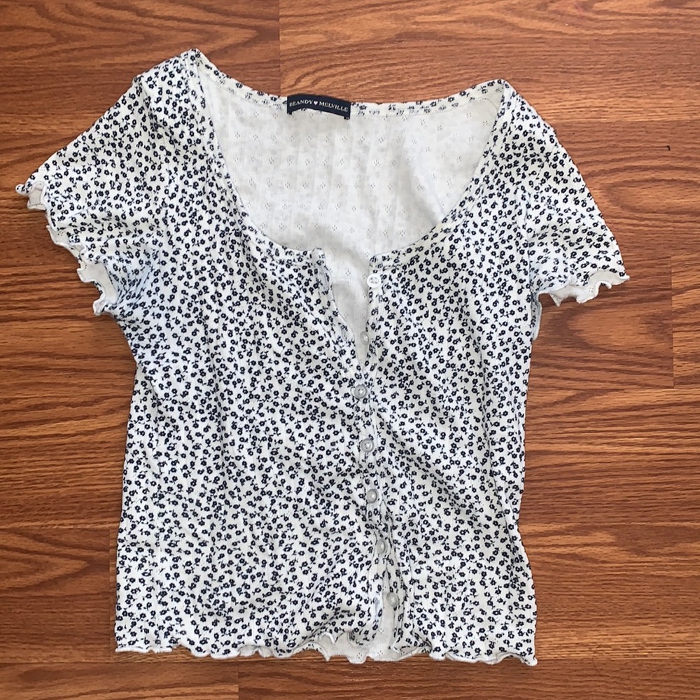 Brandy Melville Zelly top